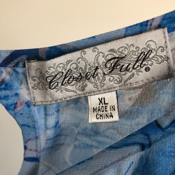 Patterned Beach Coverup - Picture 3 of 4